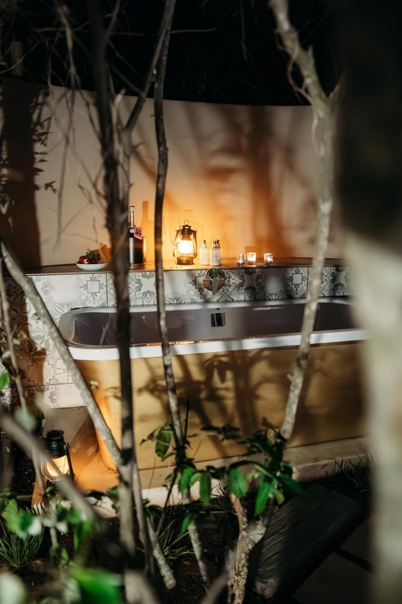 Safari Moon Luxury Bush Lodge 호에드스프뤼트 외부 사진